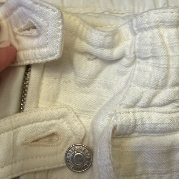 We The Free Park Ave Pants size XS
Missing top button easy replacement
NWT 148 - Picture 7 of 11